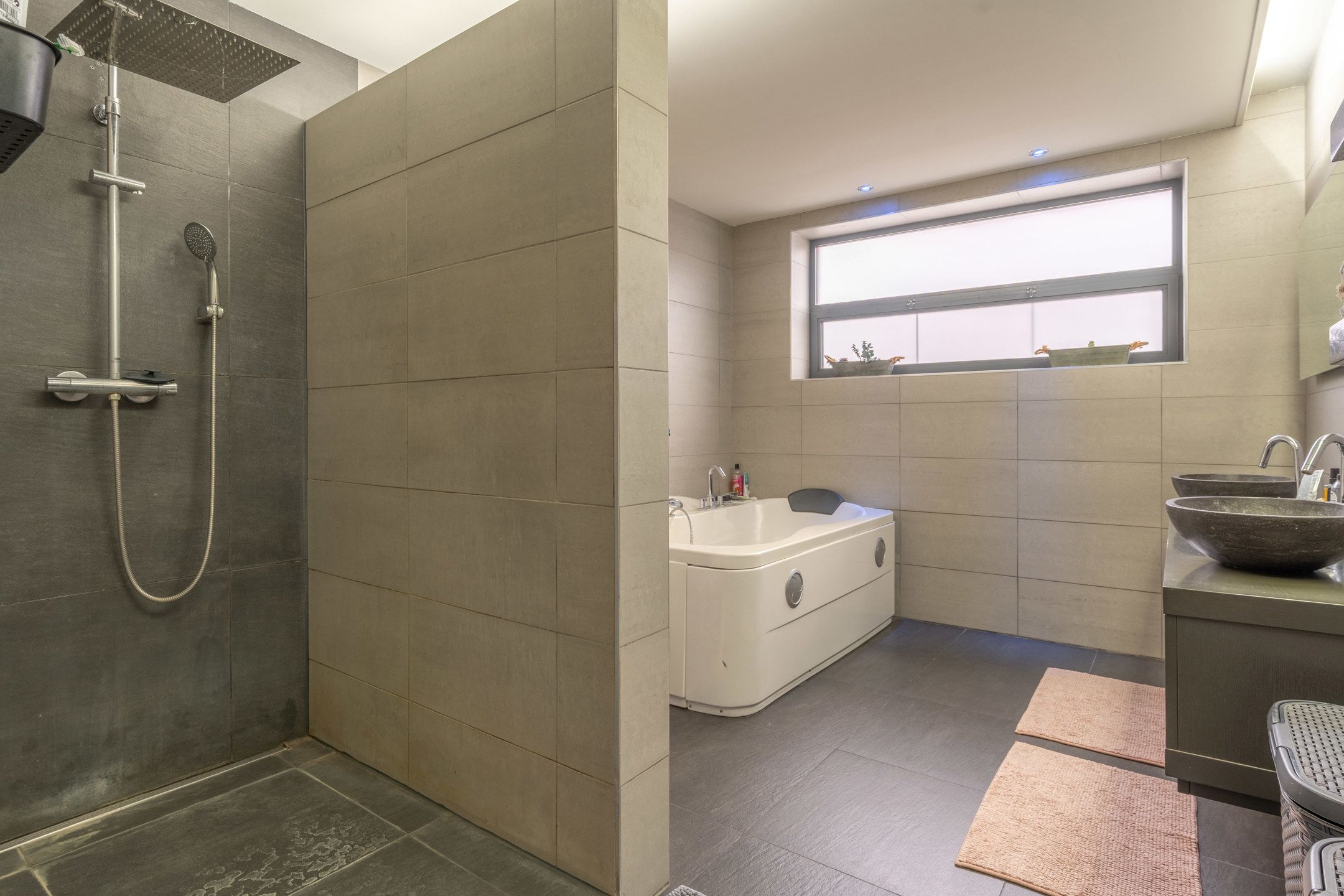 Instapklare 3slpk woning met tuin en garage te Turnhout. foto 19