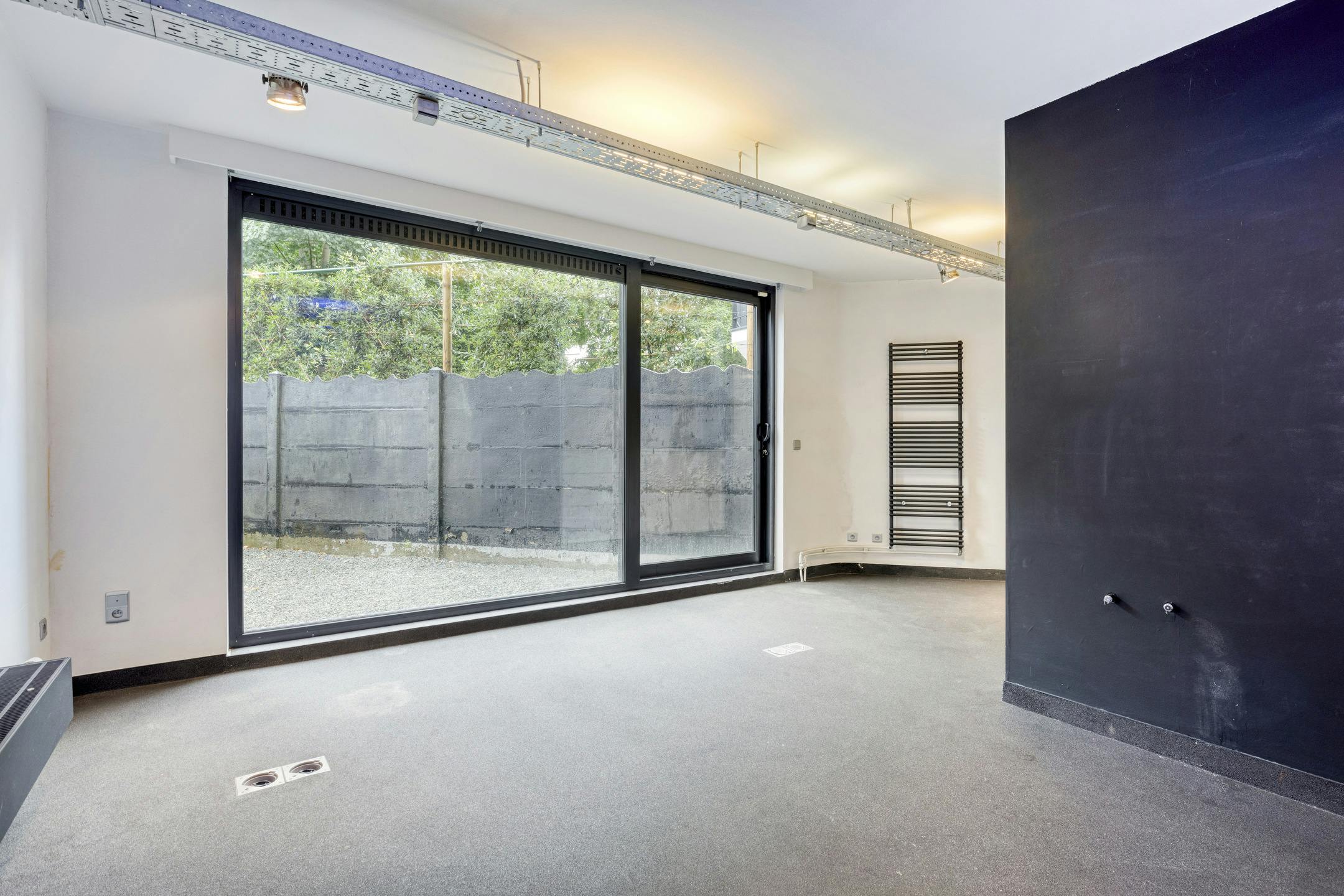 Studio met praktijk- of bureelruimte te Borgerhout foto 9