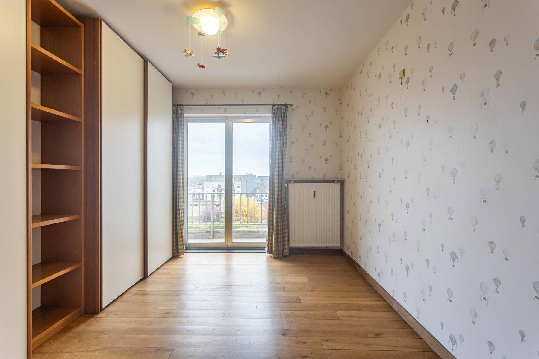 Exclusief ruim app. met mooi parkzicht, terrassen en garage foto 15