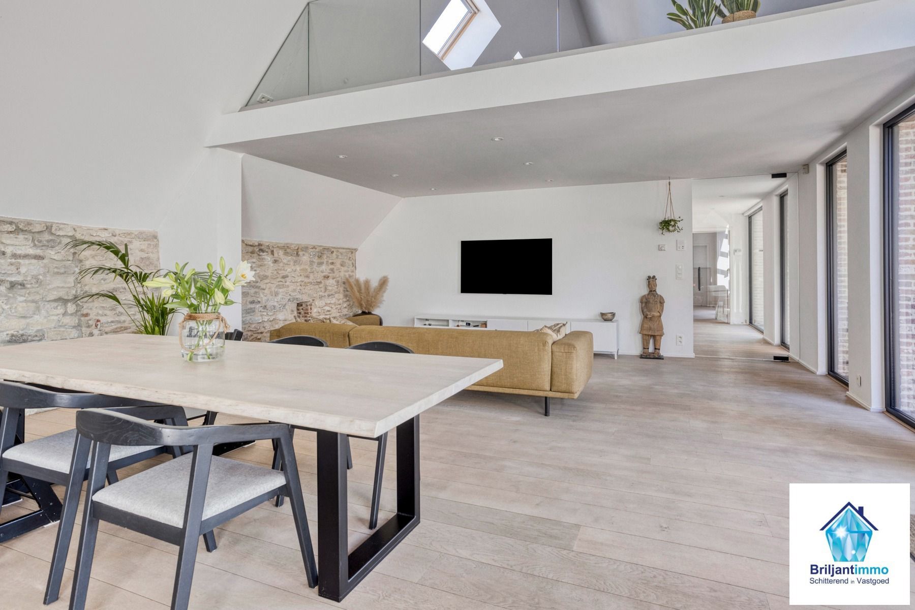 Authentieke, gerenoveerde hoeve te midden van het groen foto 11