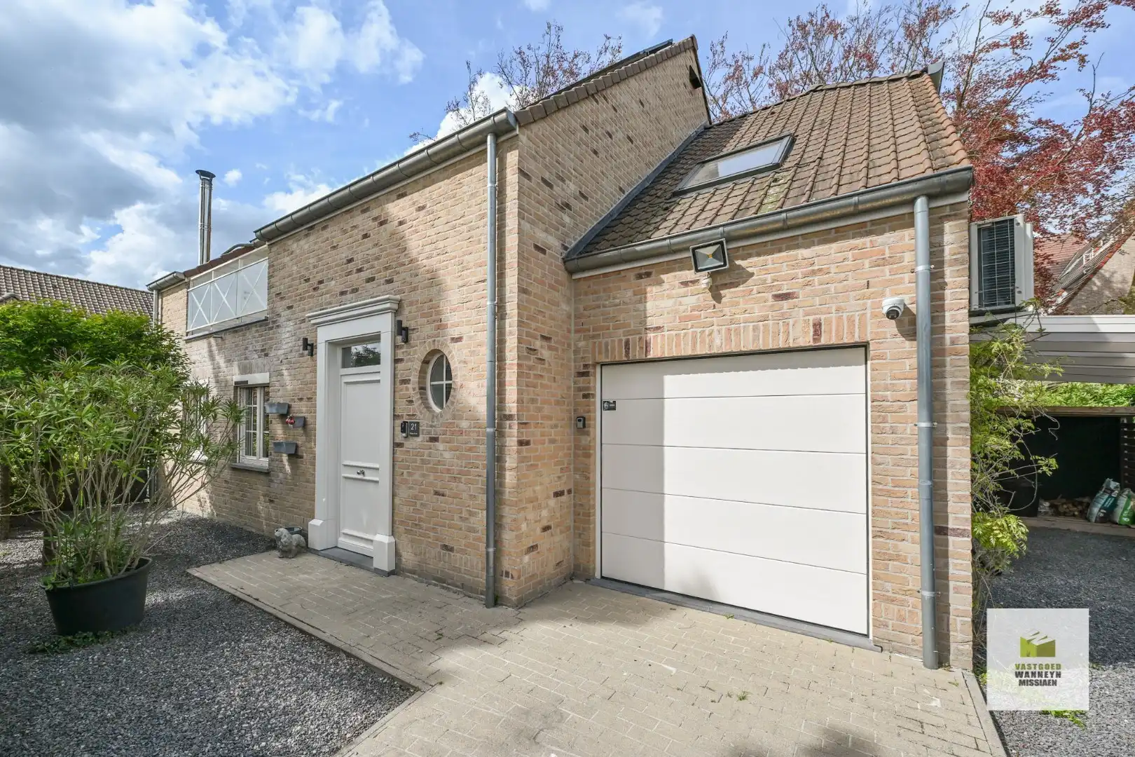 Recente energiezuinige woning met 3 slaapkamers, garage en tuin in doodlopende straat te Oedelem foto 3