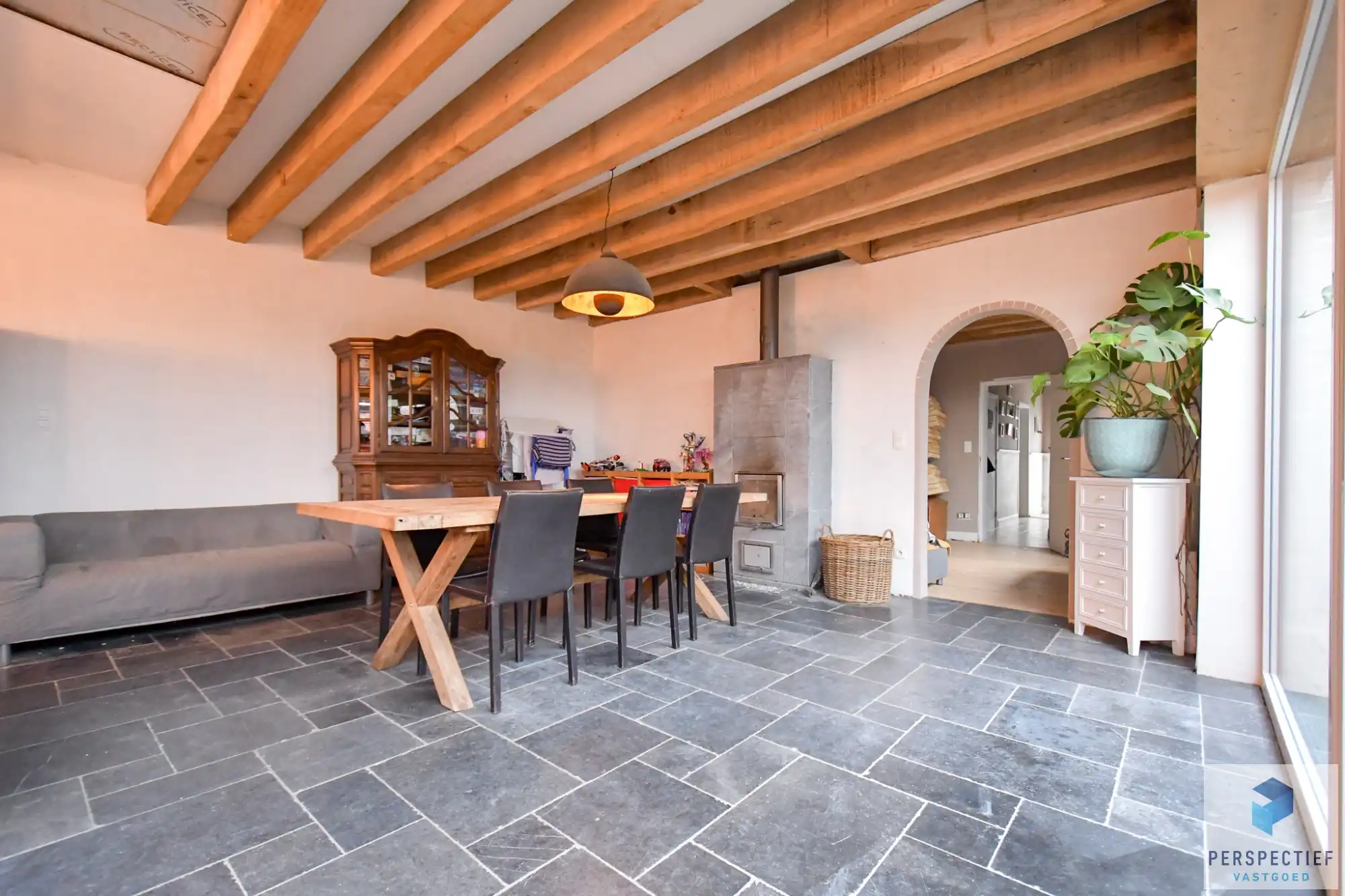 BEZOEKMOMENT WOENSDAG 29/03 VAN 16U TOT 18U | Ruime woning met tuin, kleine weide & bijgebouw gelegen in landelijke omgeving in Oedelem op  1 365 m² foto 11