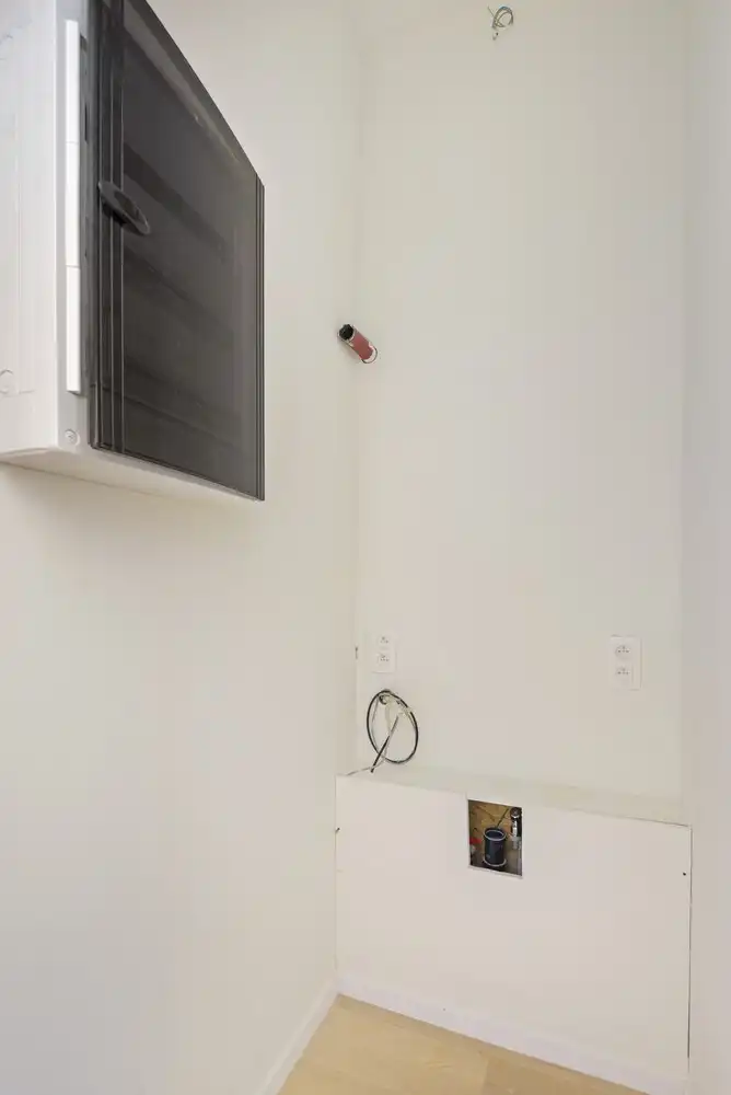 Gerenoveerd appartement met 2 slaapkamers , buitenruimte en groen zicht foto 18