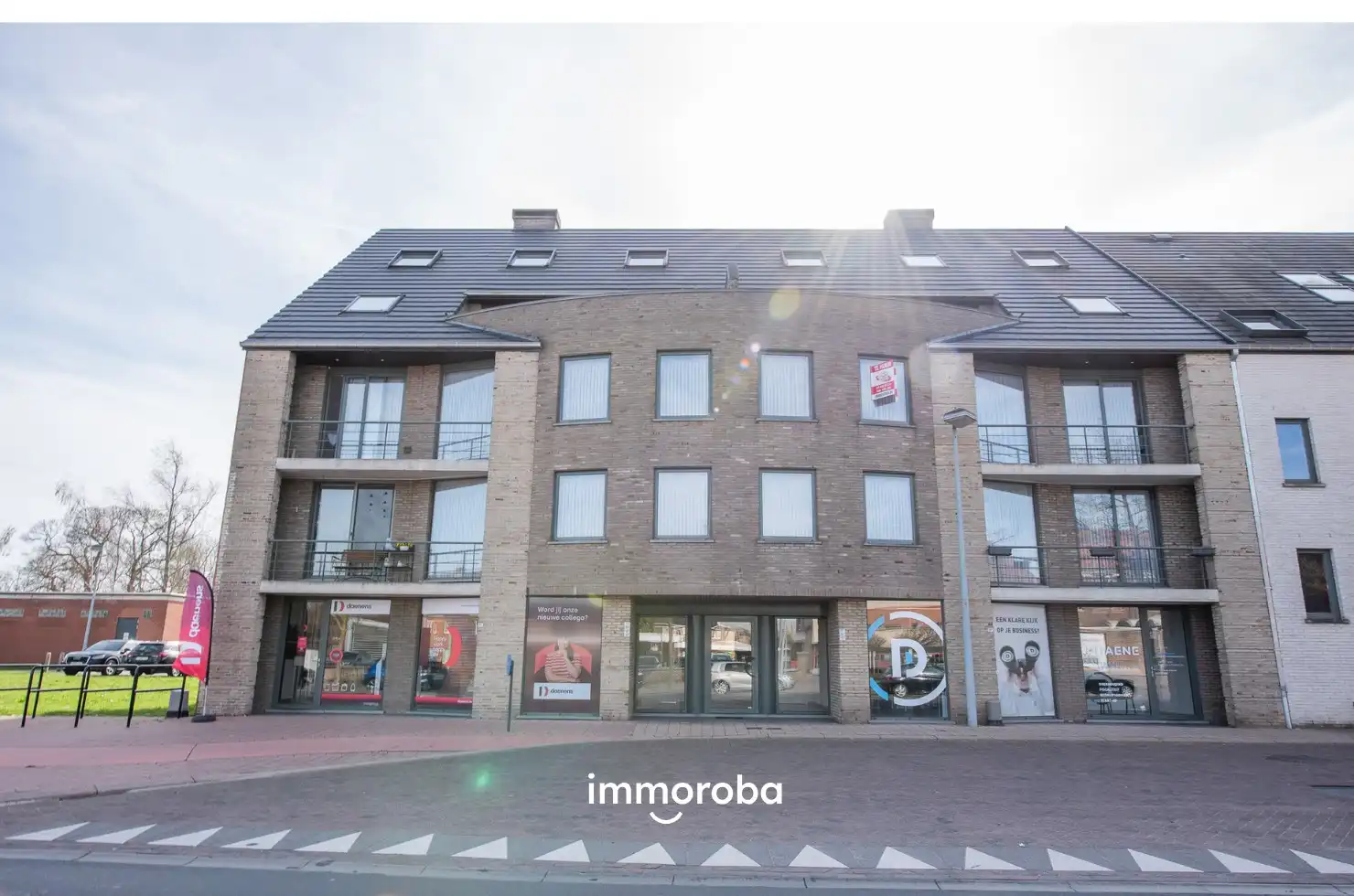 Ruim en verzorgd appartement in het centrum van Zulte! foto {{pictureIndex}}
