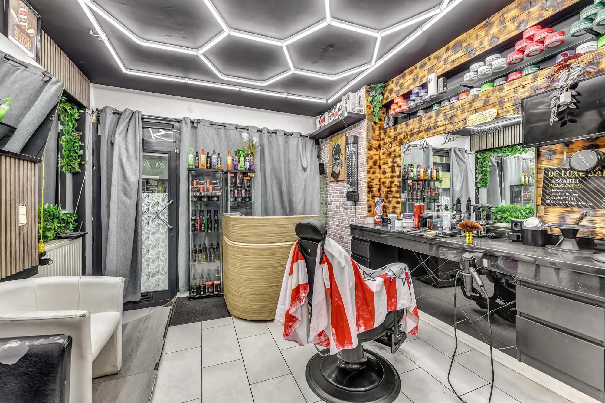 Interessant investeringspand met handelspand en appartement foto 3
