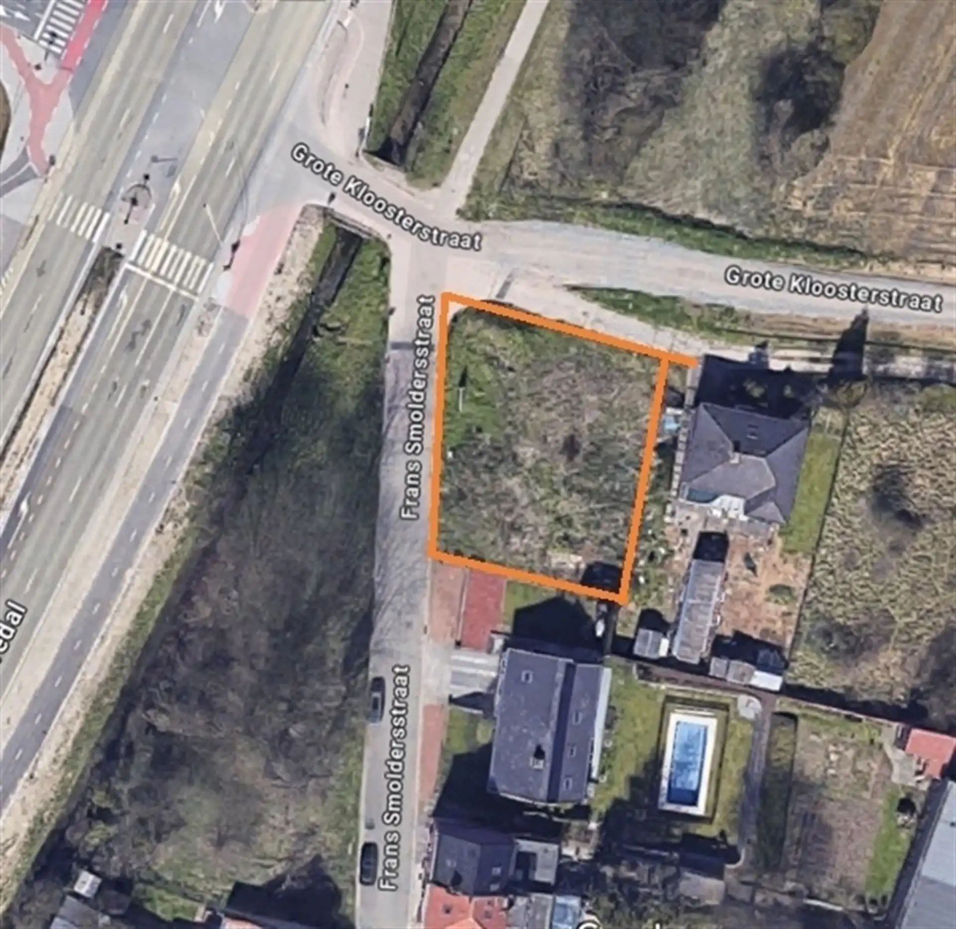  Grond voor kantoor of gemengd gebouw  foto 8