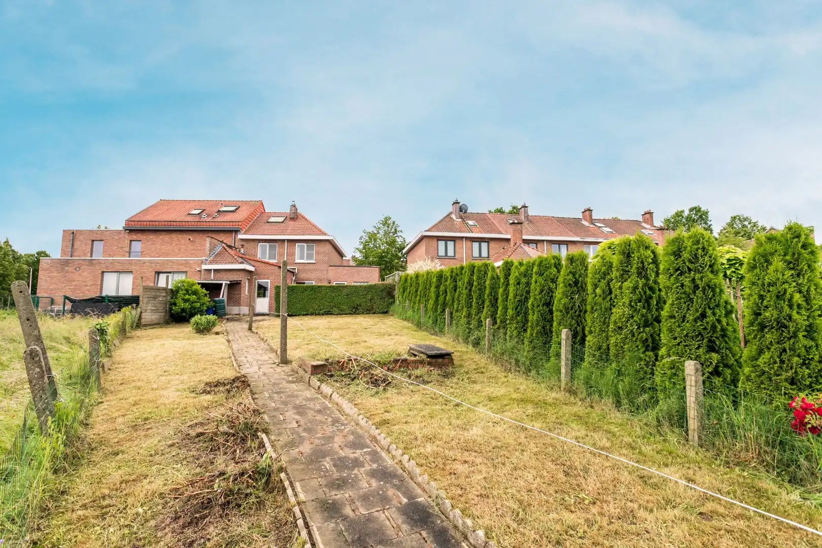 Te renoveren woning met 3 slpk te Buizingen foto 16