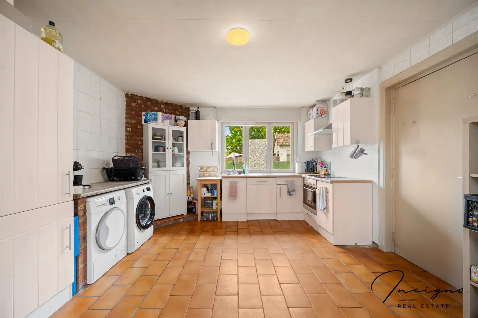 Charmante woning in een groene en rustige woonomgeving foto 6