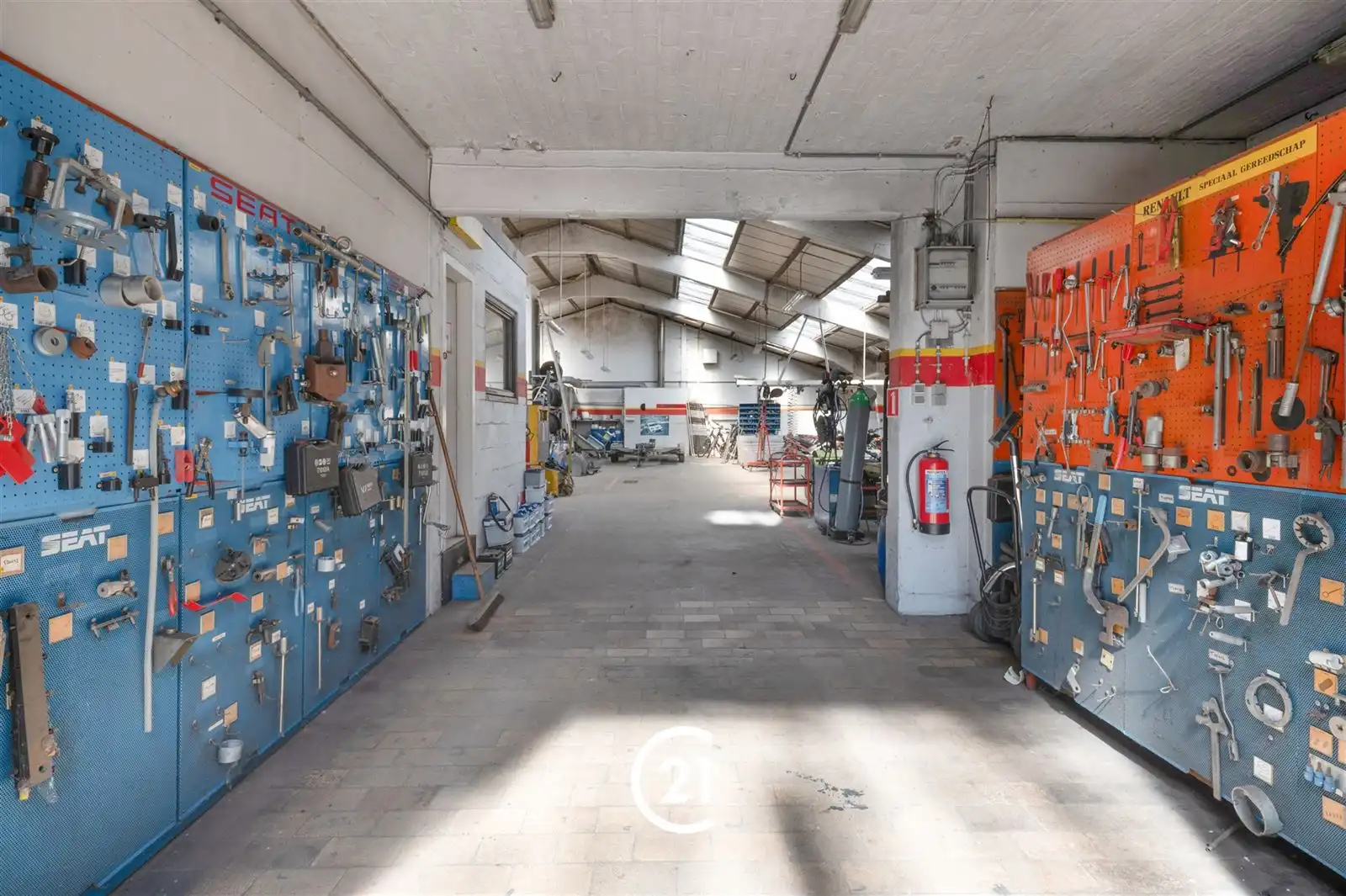 Functioneel bedrijfsgebouw te Kruisem! foto 10