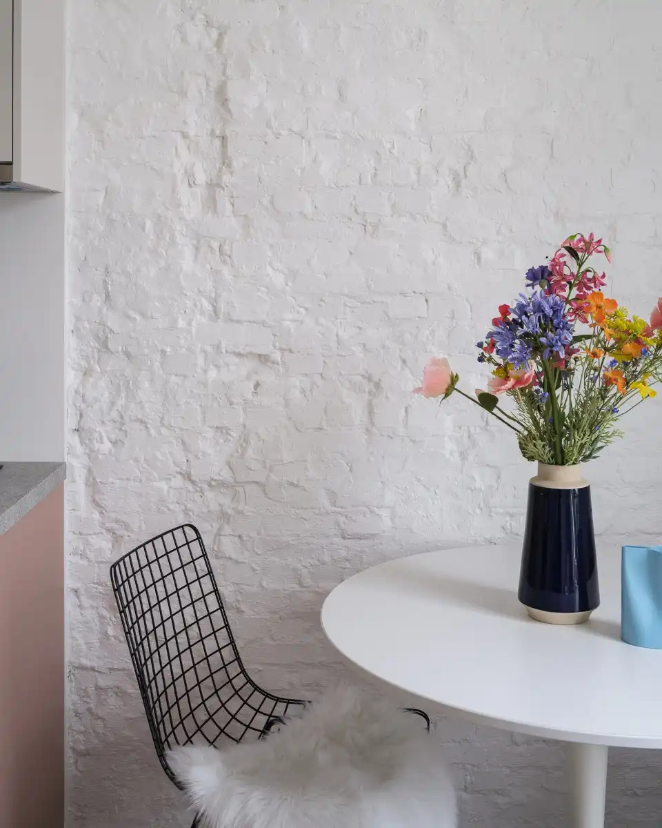 Lichtrijke gerenoveerde city flat te koop vlakbij centrum Gent foto 6