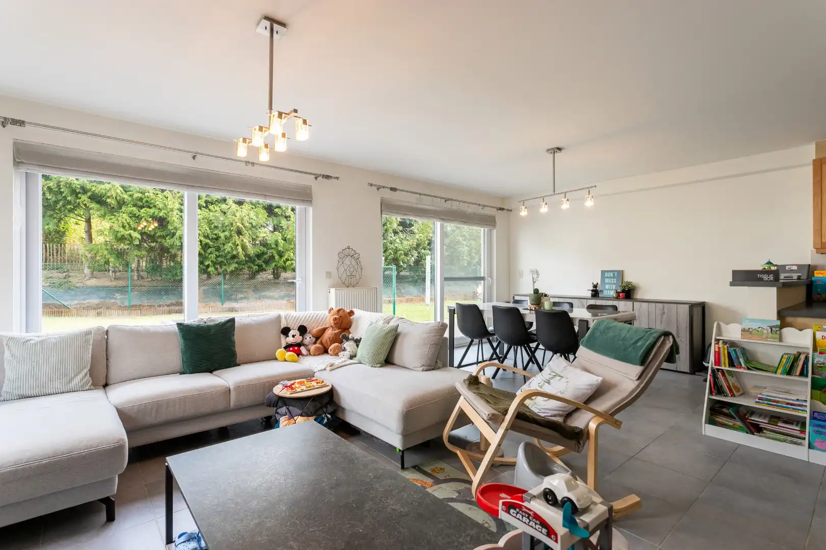 Instapklaar gelijkvloersappartement met 3 slaapkamers en tuin foto 3