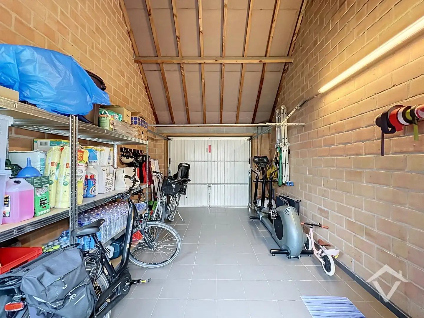Instapklare energiezuinige woning met 3 slaapkamers, tuin en garage te Eernegem foto 14