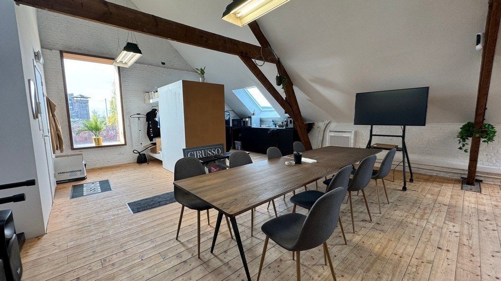 Loftkantoor te huur in Eskimofabriek te Gent foto 3