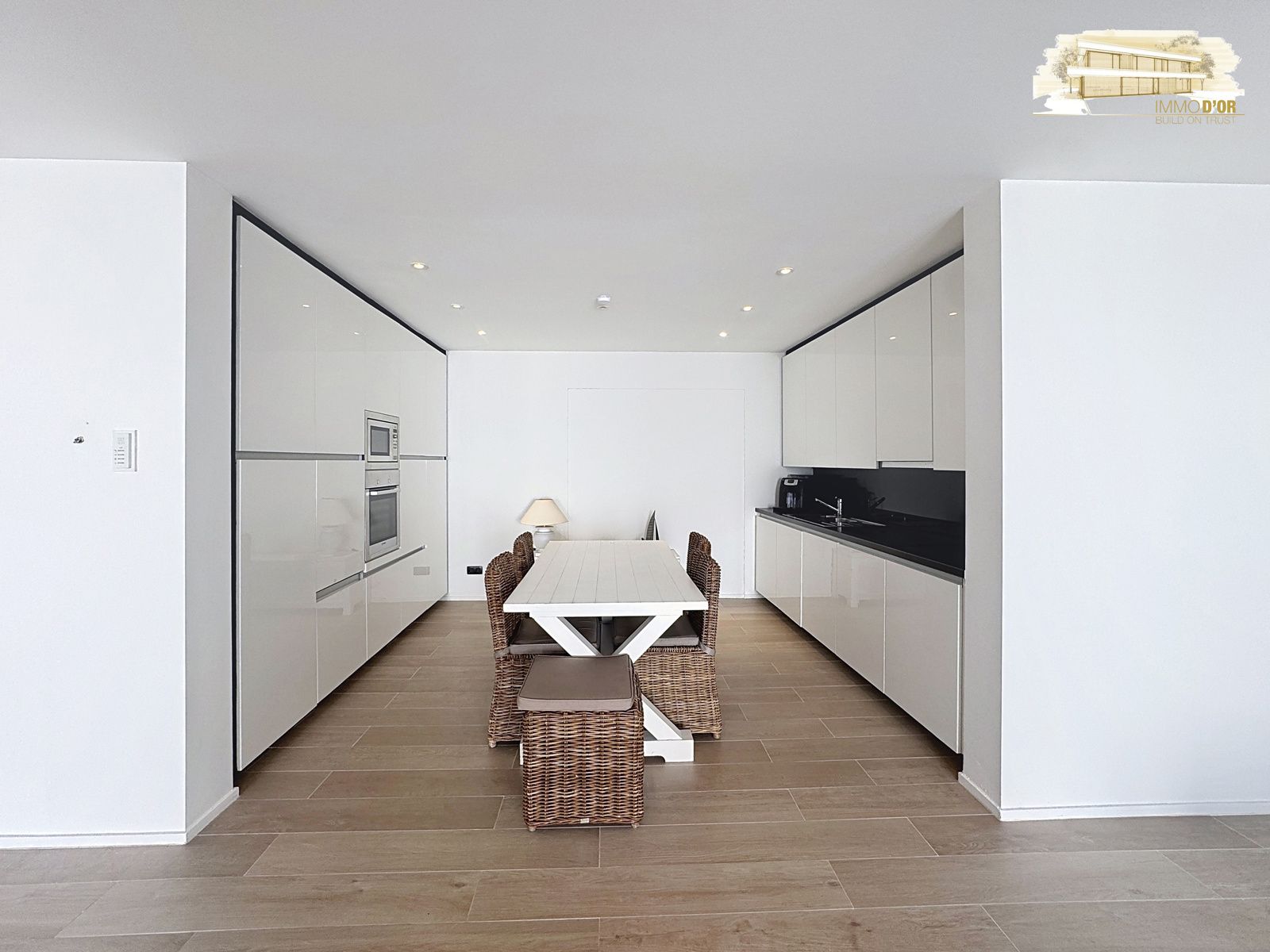 Top appartement op de gelijkvloers met een groot terras! foto {{pictureIndex}}