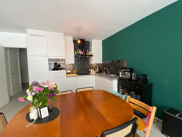 Instapklaar gelijkvloers 3 slpka appartement met tuin, terras, autostaanplaats centrum Geel foto 5
