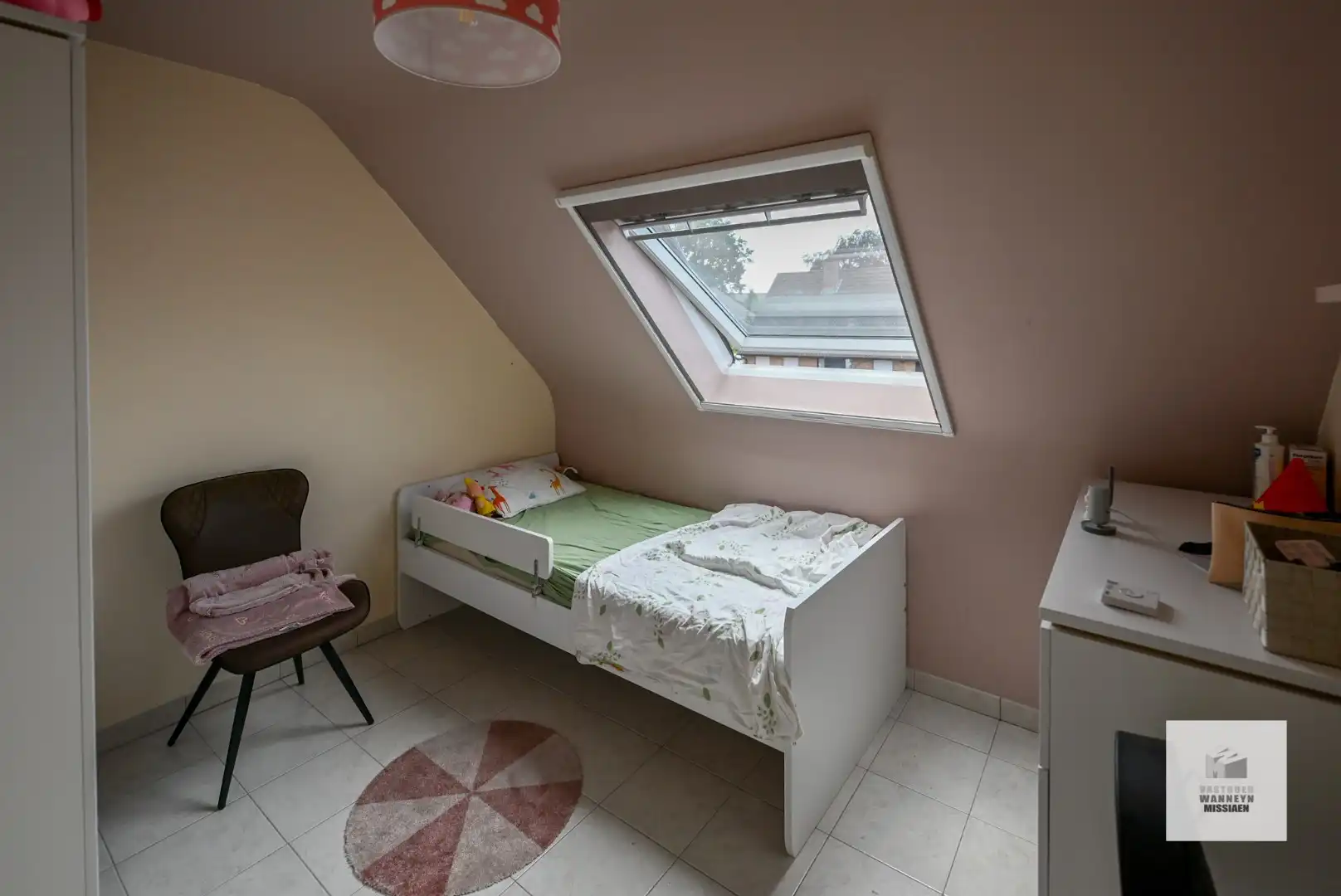 Zeer goed gelegen instapklare woning met 3slpk, garage en mooie tuin foto 17