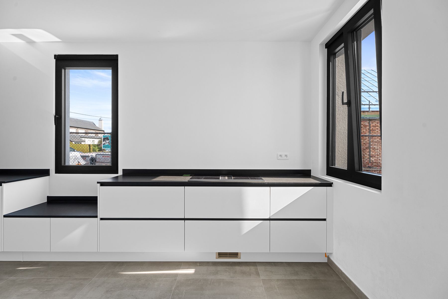 Modern comfort in een tijdloze halfopen bebouwing foto 9