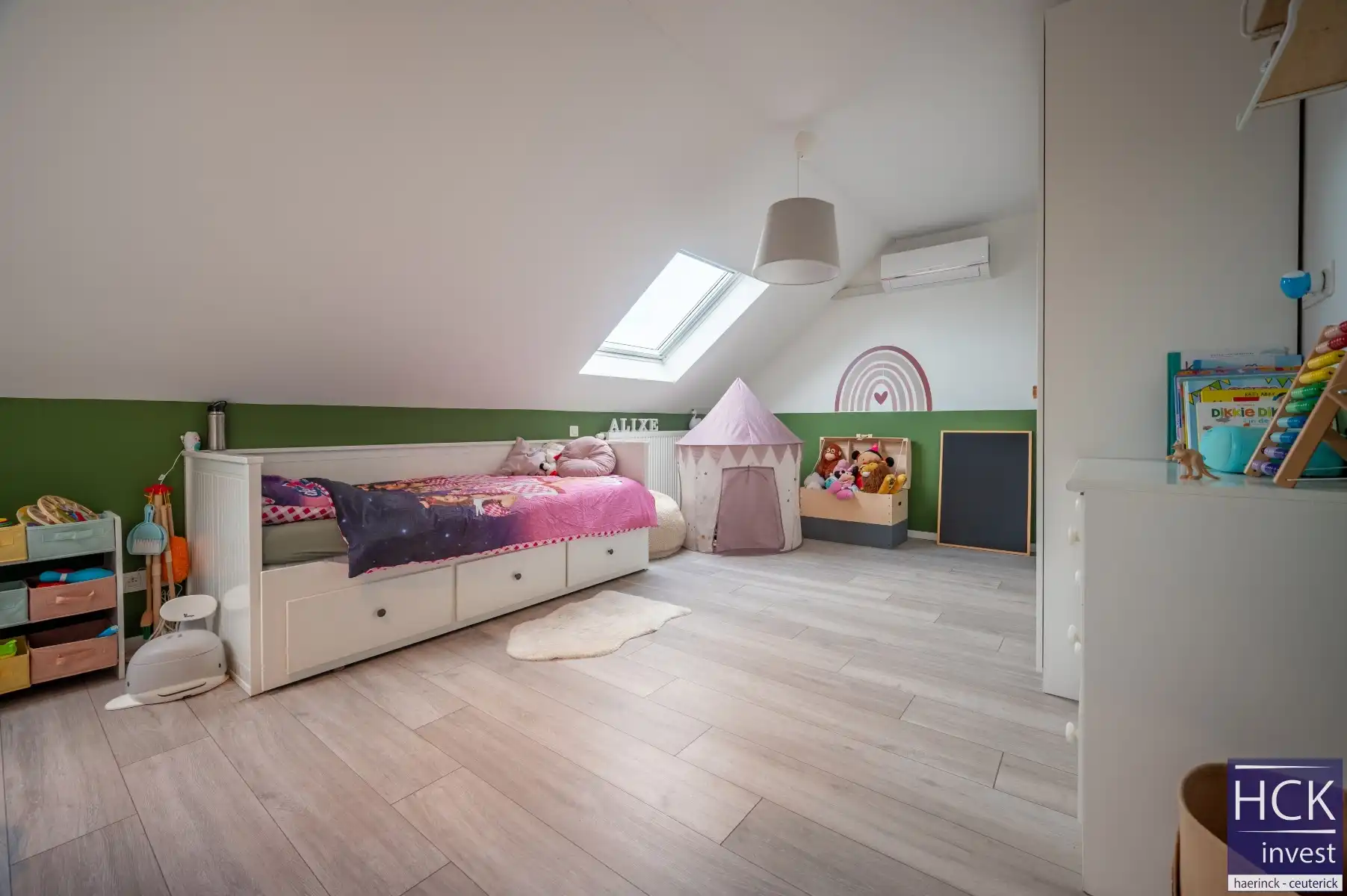 WAREGEM - Instapklare woning met 4 SLPK, mét uitweg én garage! foto 24