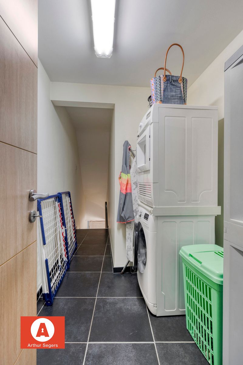 Goed onderhouden woning met 3 slpks en ideale ligging foto 11
