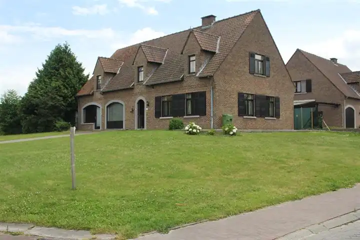 Huis te huur foto {{pictureIndex}}
