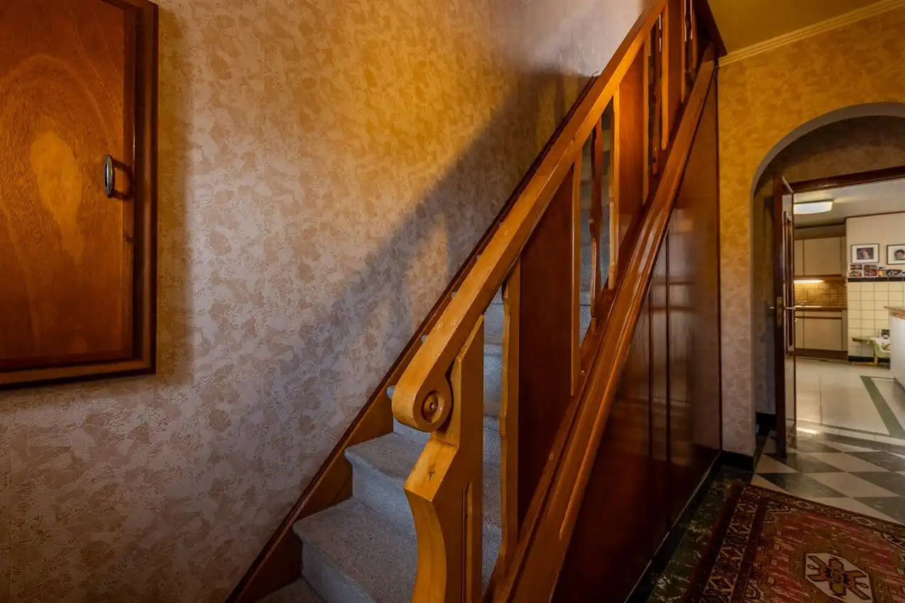 Te renoveren 3slk woning op uitzonderlijk perceel van 34 are  foto 14