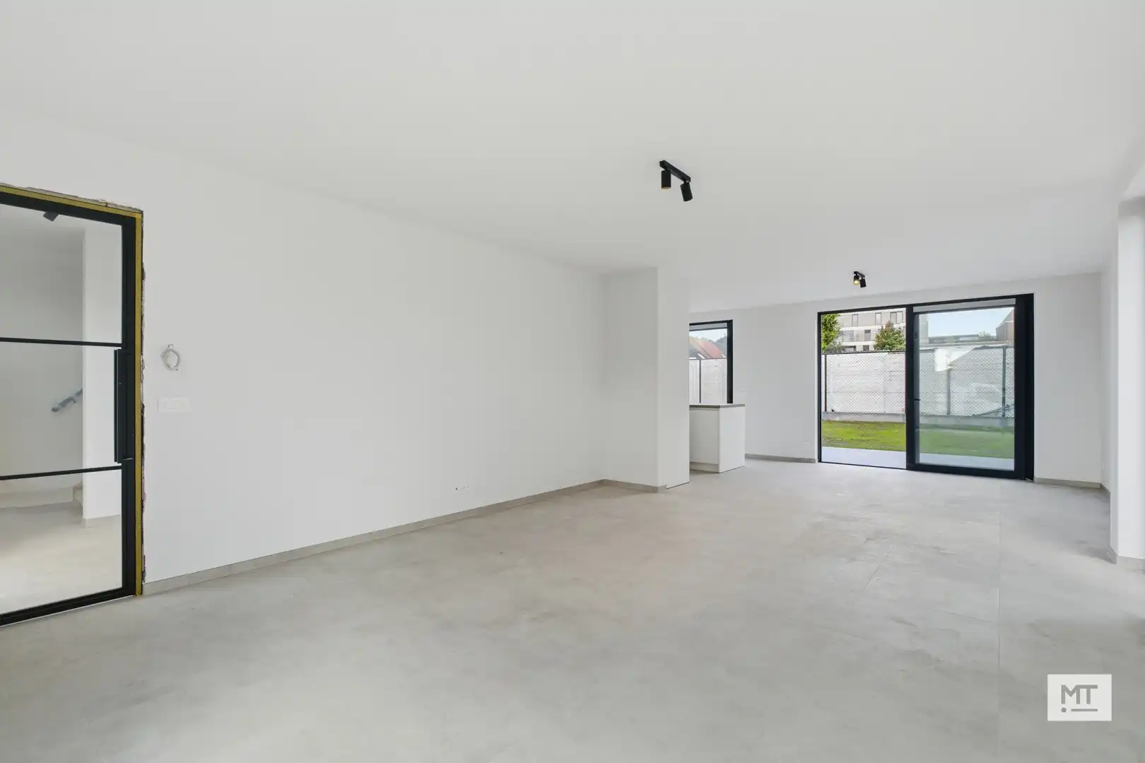 Alleenstaande nieuwbouwwoning met 3 slaapkamers, tuin en carport in Beselare foto 5