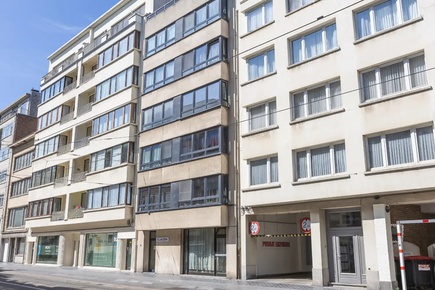 1 slaapkamer appartement vlakbij zee! foto 2