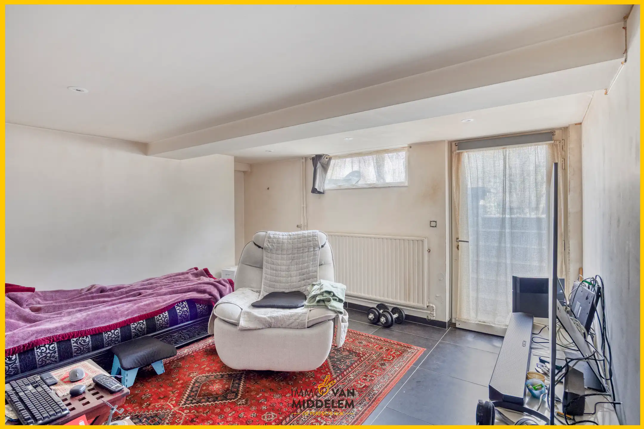 RUIME WONING MET 6 KAMERS EN GROTE TUIN foto 19