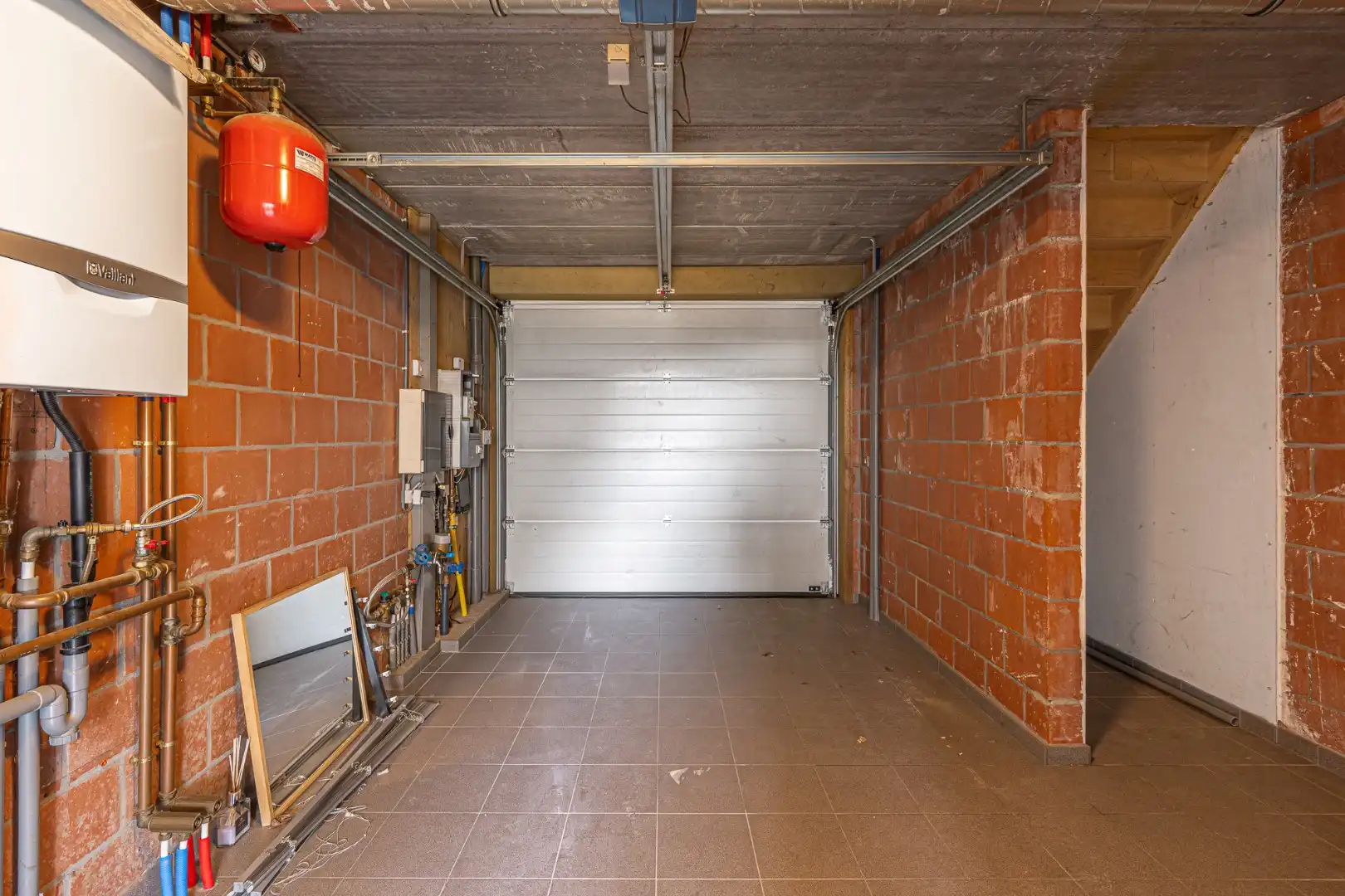 Instapklare woning met 3 slaapkamers, garage en zonnige tuin in Dadizele foto 18