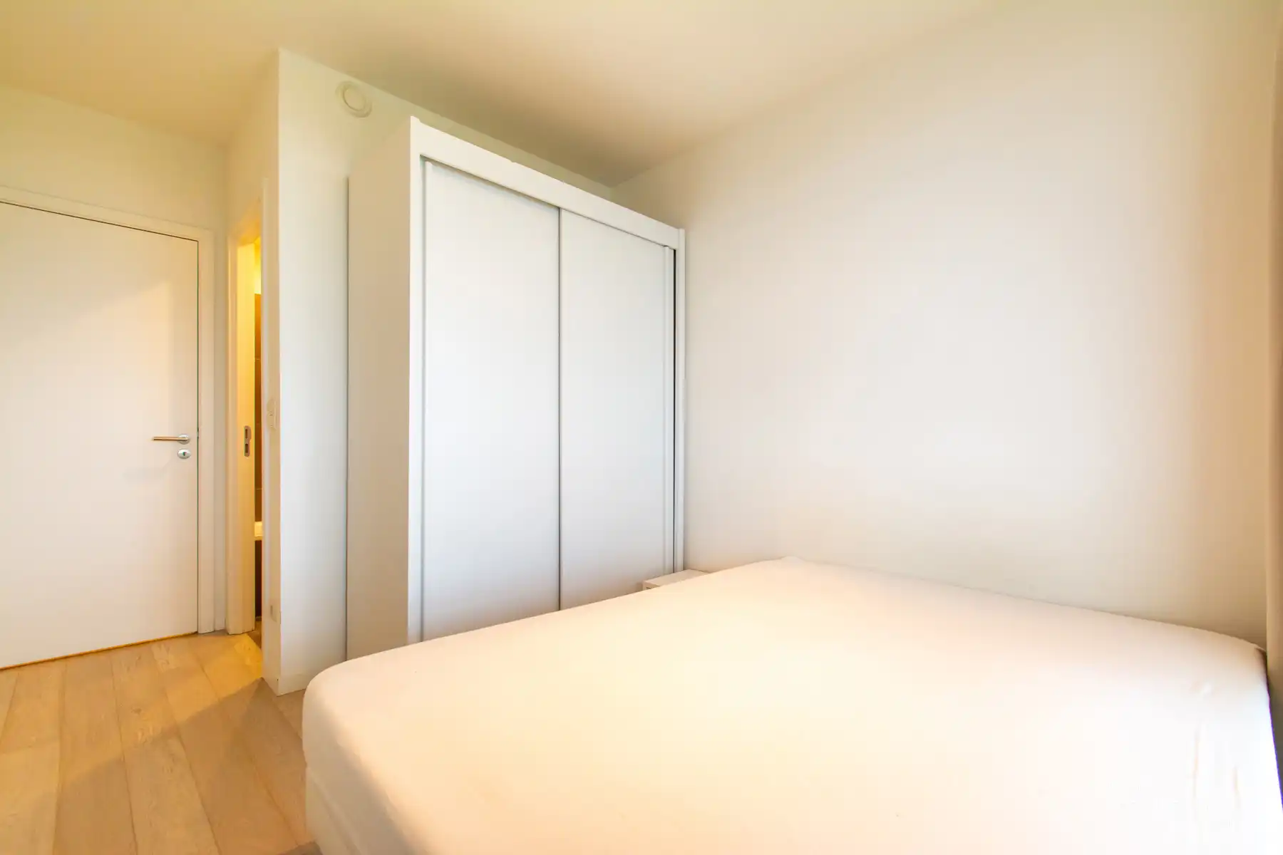Prachtig gemeubeld appartement 1 kamer + Terras!!!  foto 11