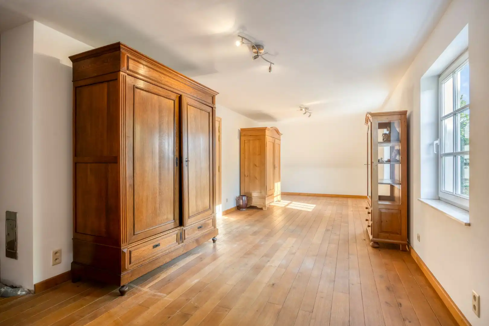 Villa met bureau,  5 slaapkamers, 2 badkamers en ruime tuin in Bierbeek! - EPC 172 kWh/m² - bewoonbare opp. 242 m² foto 21