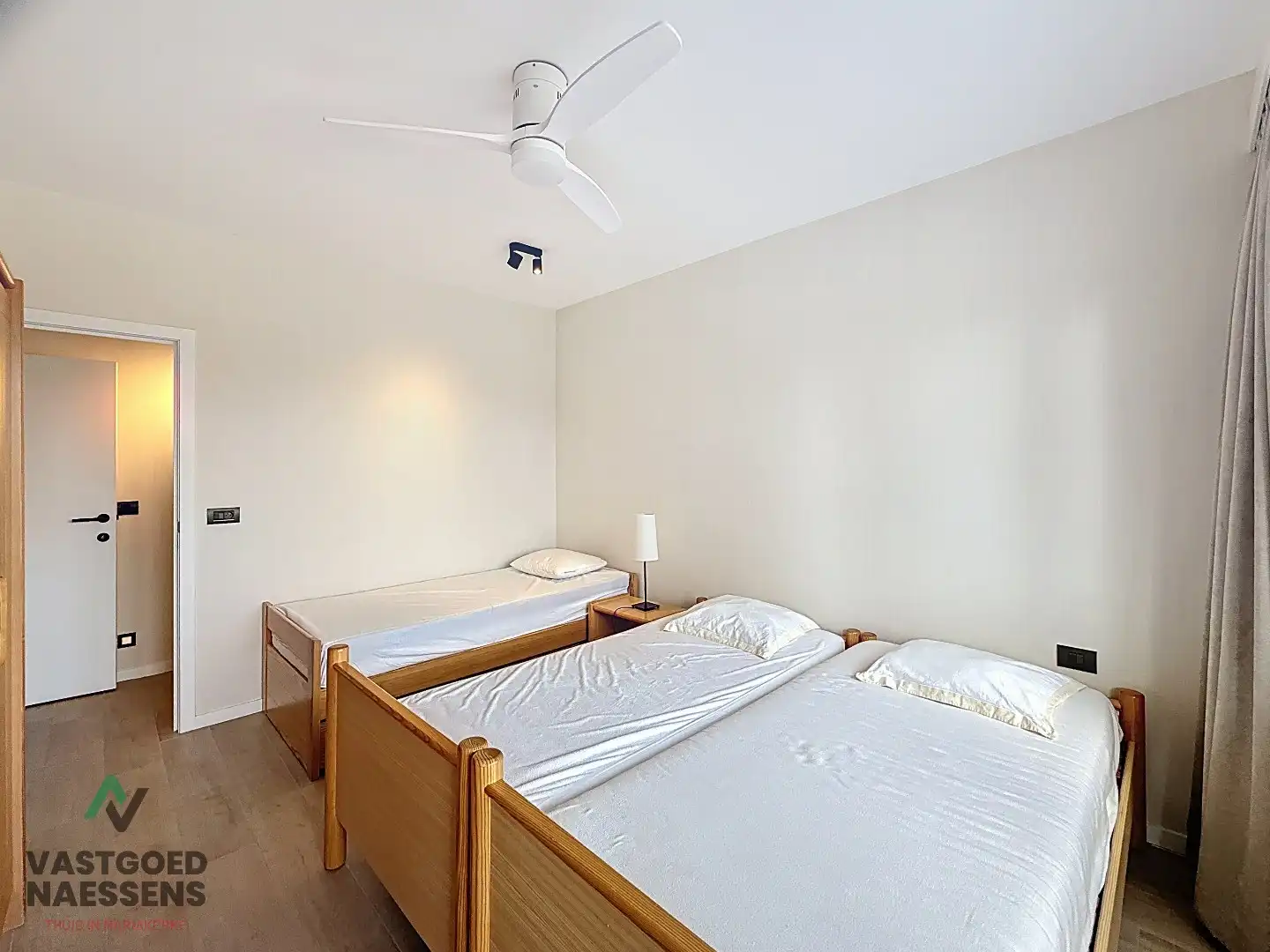 SCHITTEREND VERNIEUWD 3 SLPK APP MET ZICHT OP ZEE EN TERRAS foto 22