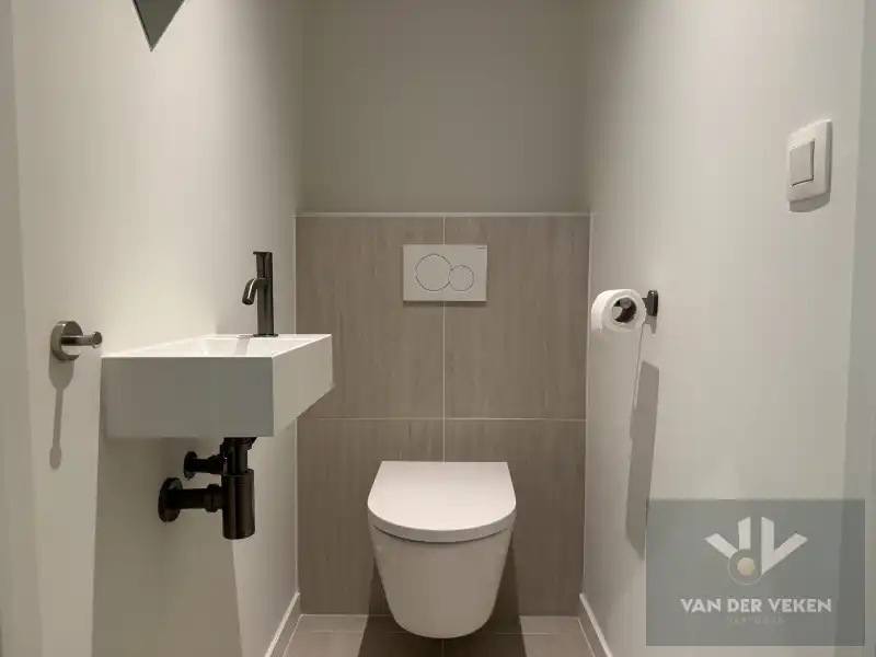 LICHTRIJK NIEUWBOUWAPP MET 2 SLPK NABIJ QUARTIER BLEU EN STADSCENTRUM foto 21