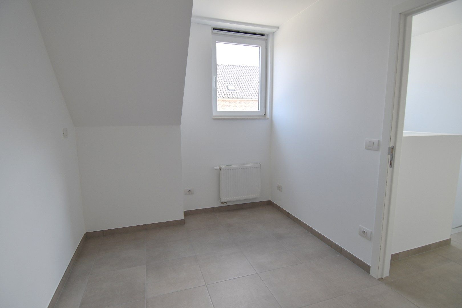 Nieuwbouwwoning te huur in Gullegem op een rustige en  kindvriendelijke locatie foto 10