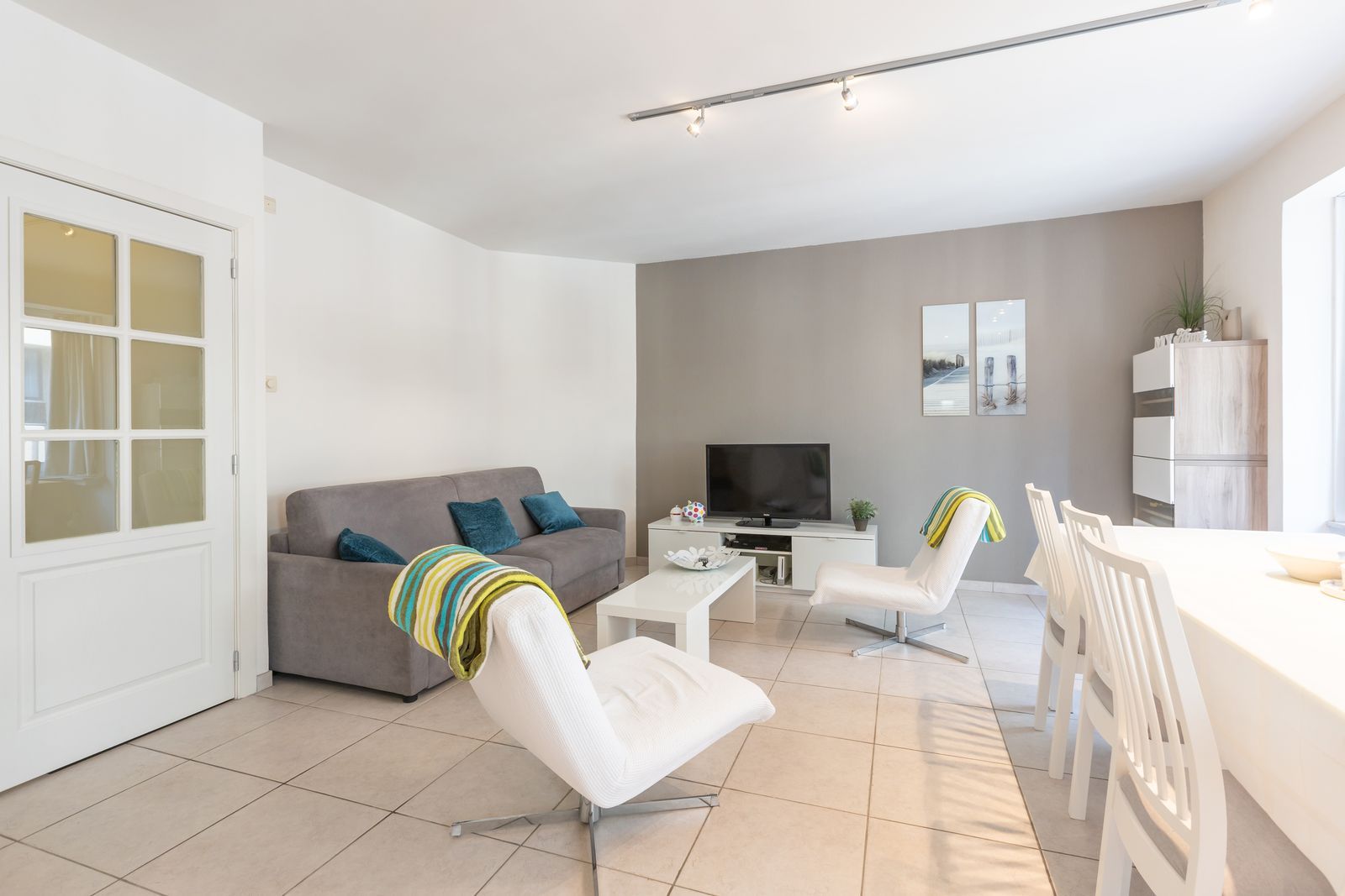 Gezellig 2 slpk appartement op 50m van het strand foto 2