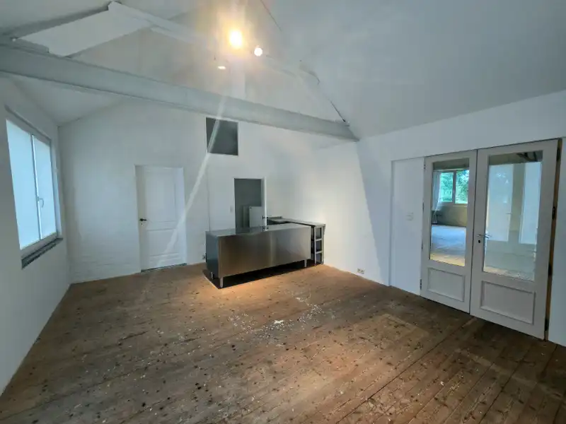 Polyvalente ruimte te huur foto 4