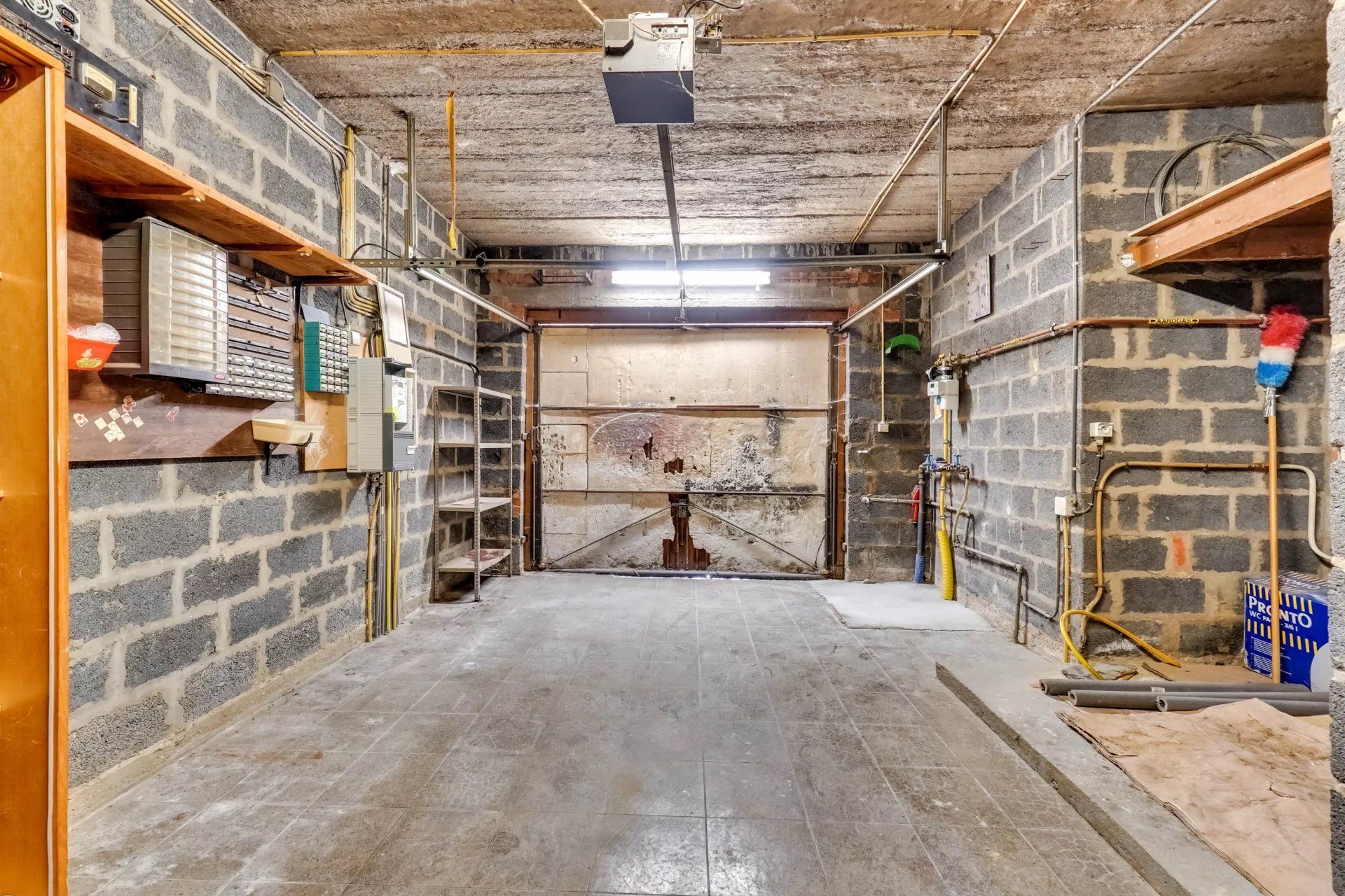 Ruime woning in rustige buurt foto 11