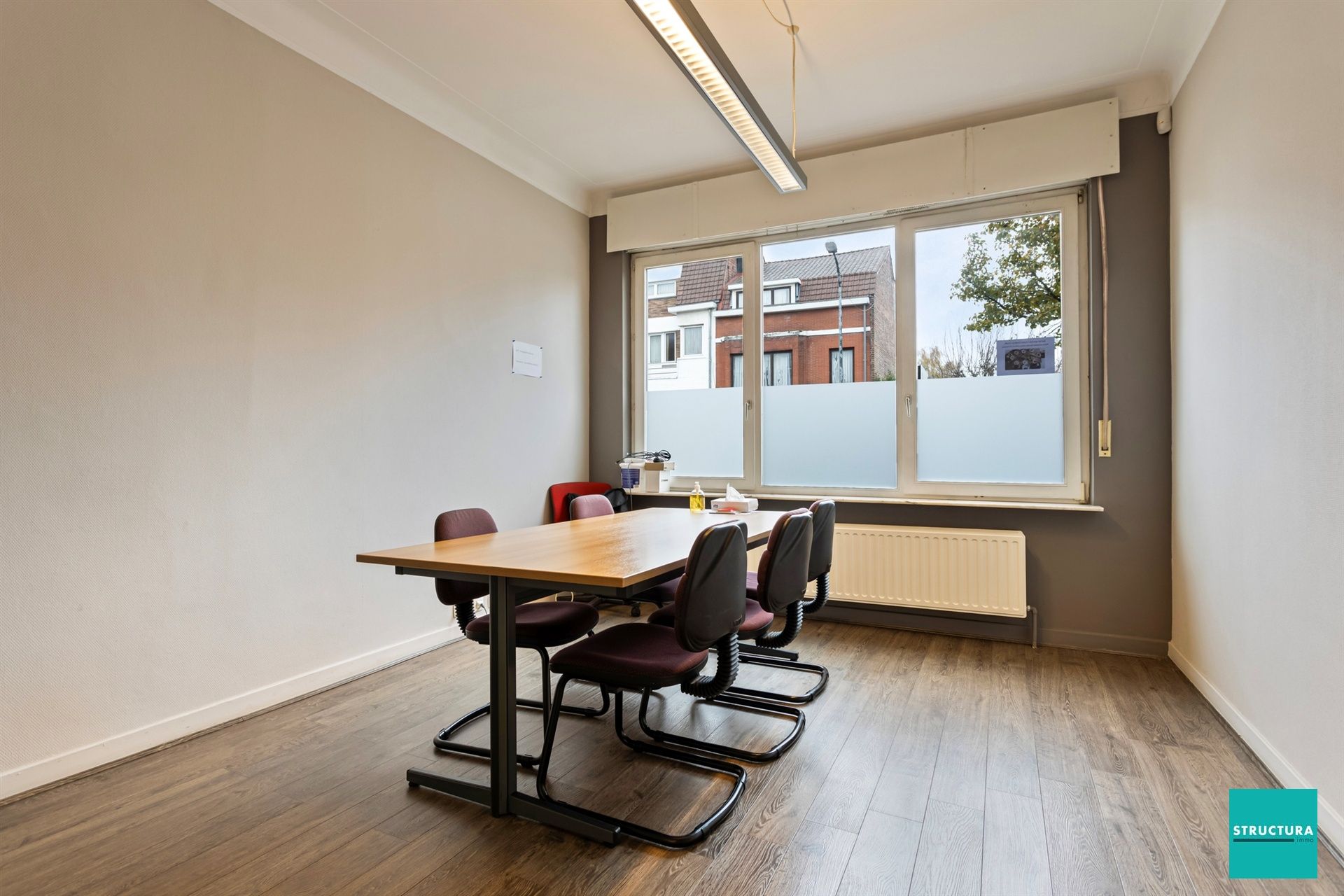 Instapklaar kantoor/ woning  met tuin in centrum Wemmel

 foto 4