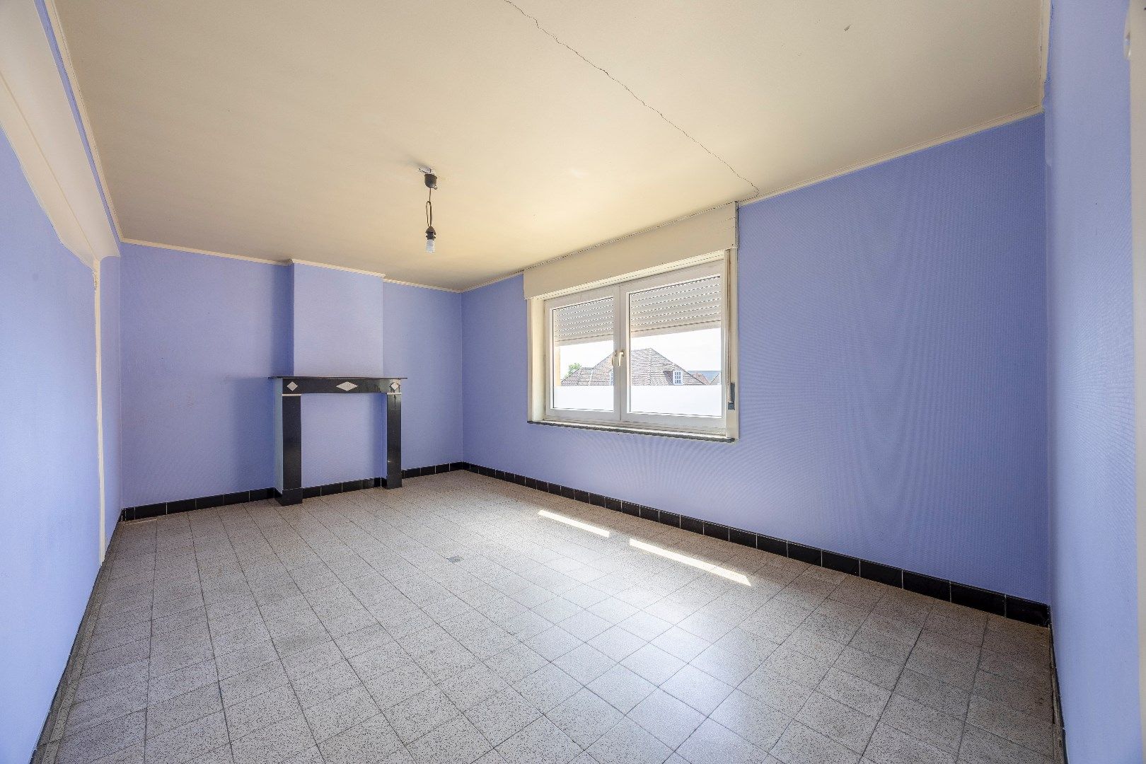 Te renoveren woning met garage en tuin  foto 13