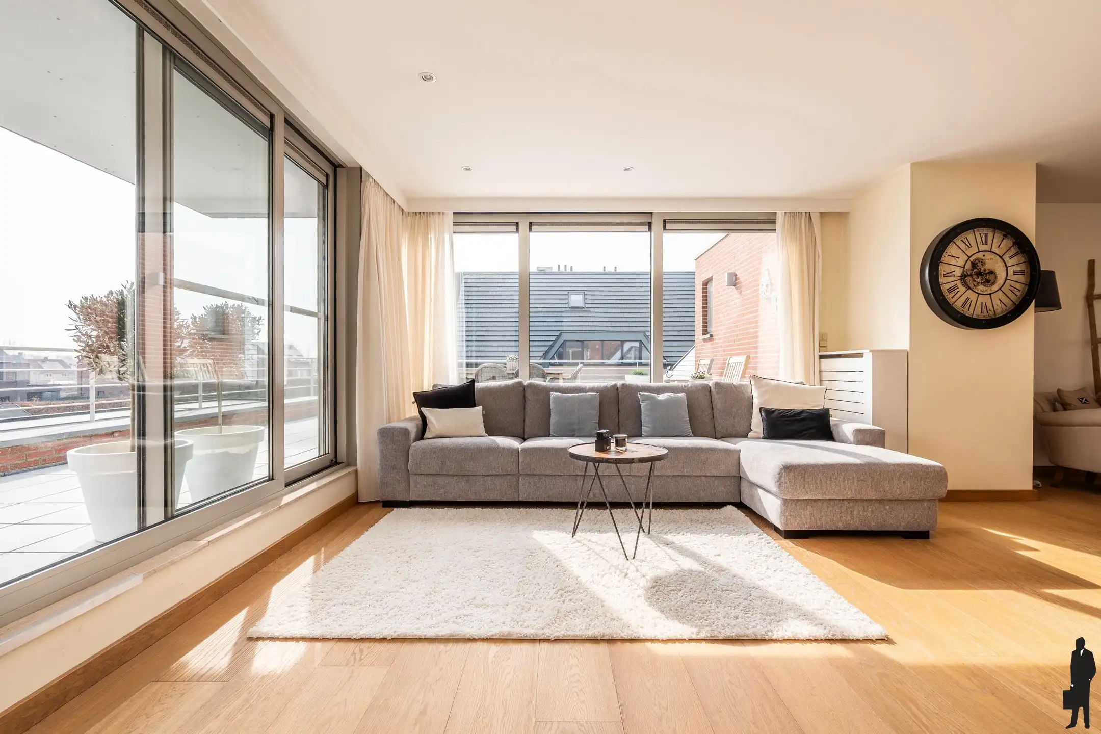 Ruim, lichtrijke penthouse met terras van ca. 55m² te Minderhout foto 4