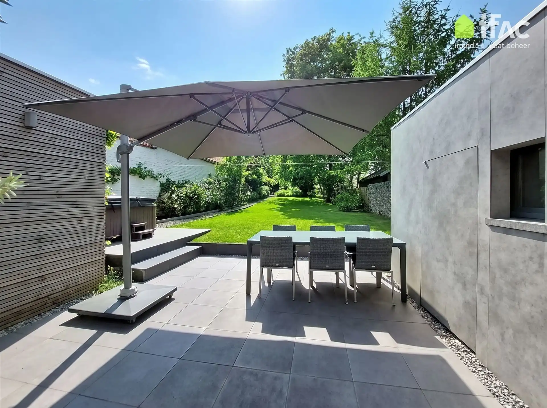 Volledig gerenoveerde woning met geweldige tuin op 28a 34ca foto 10