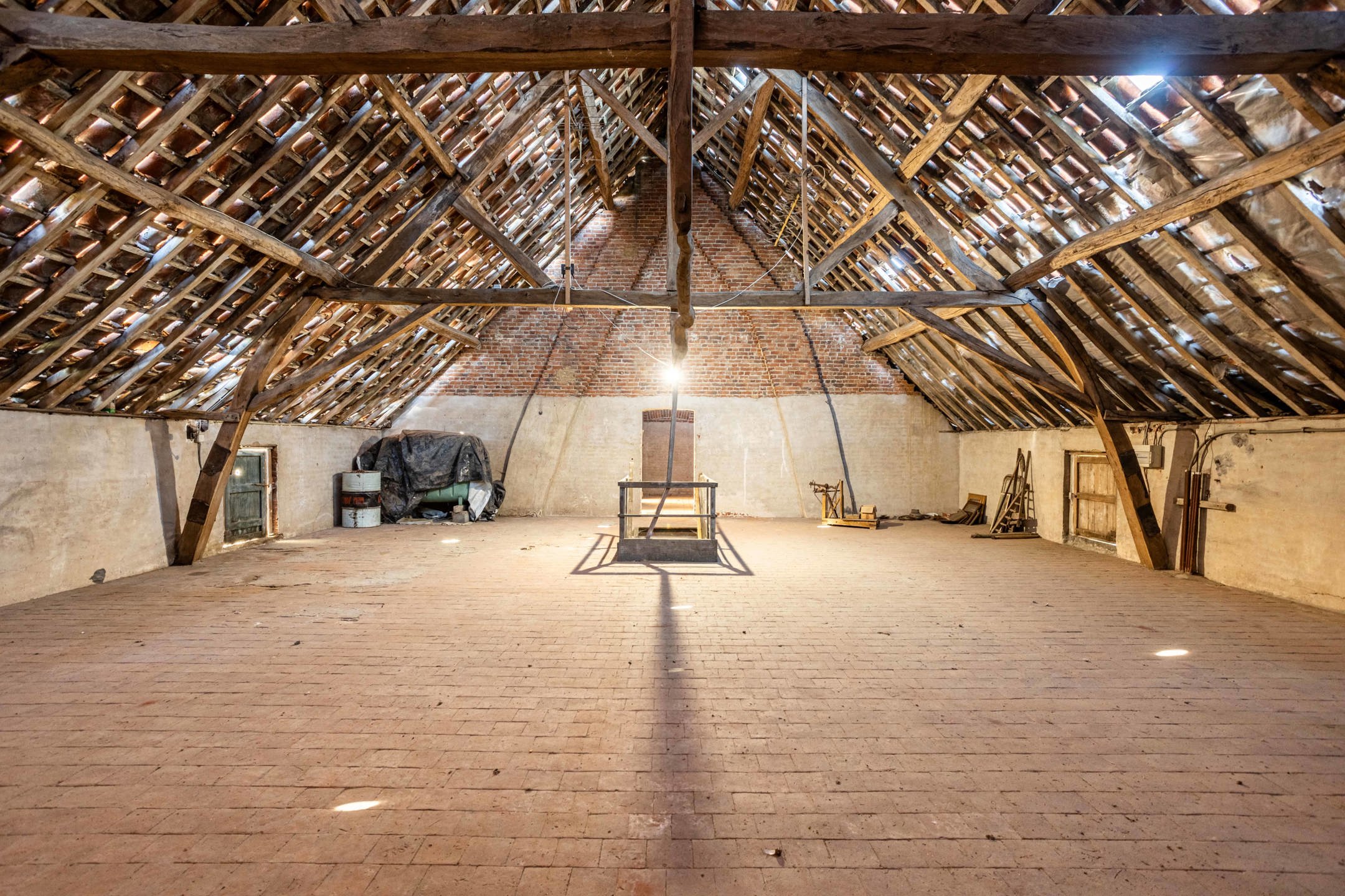 Unieke statige hoeve in een groene omgeving. foto 18