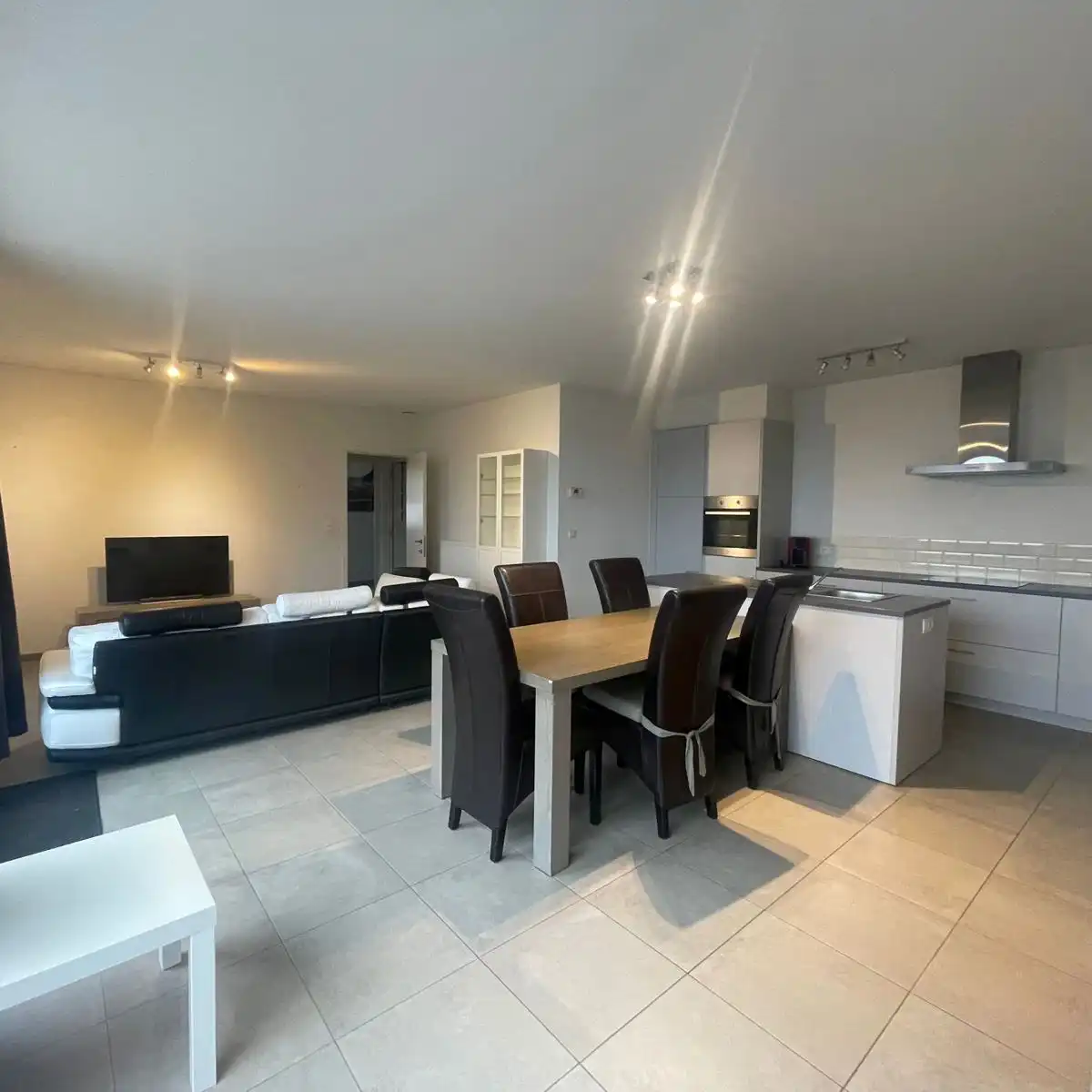 Appartement te huur foto 9