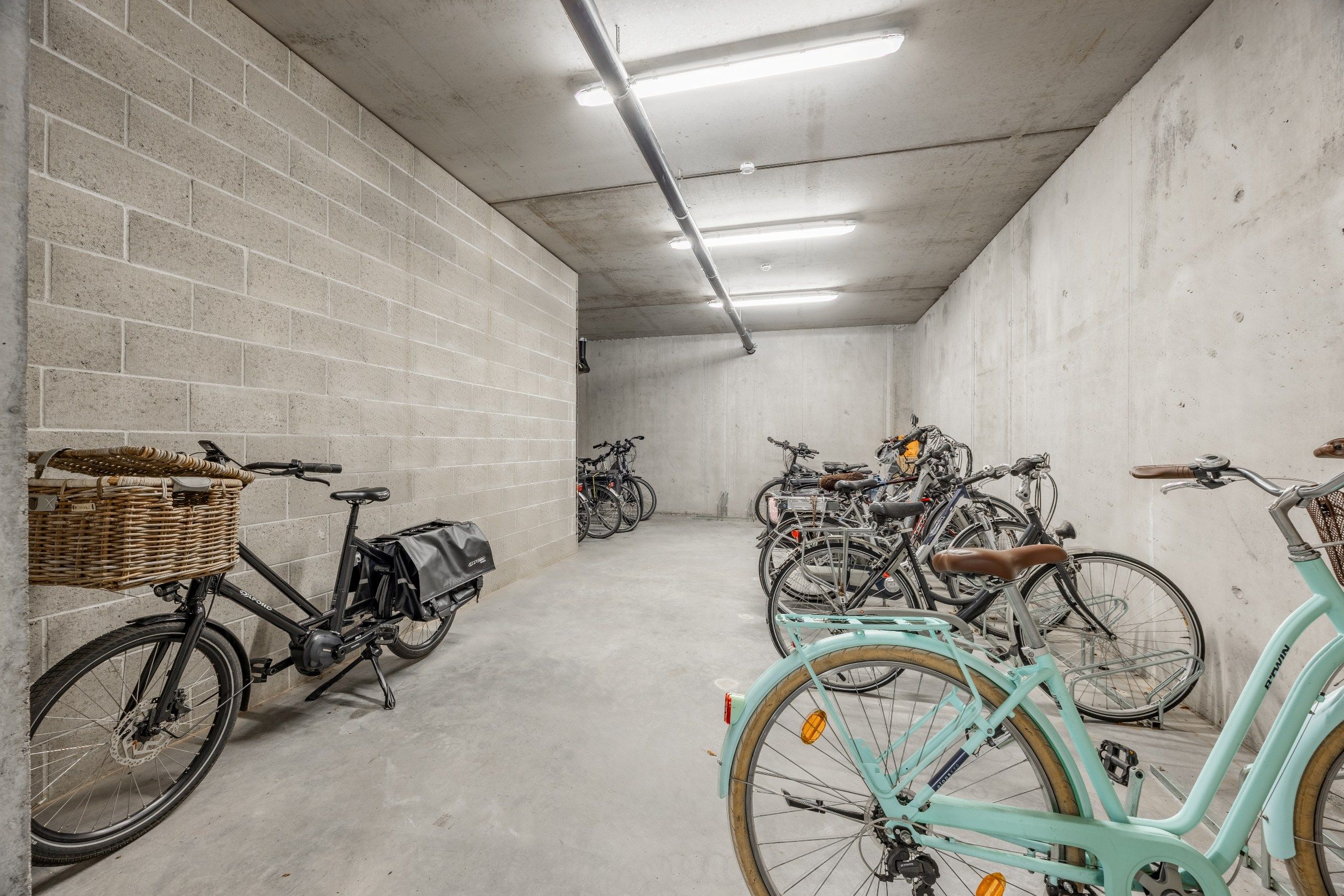 VILLA APPARTEMENT MET RUIME TUIN foto 14