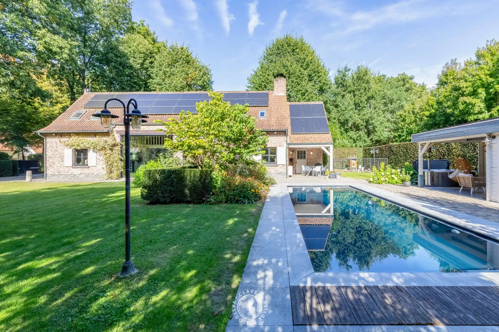 Villa met karakter, zwembad en een zee aan groen in Waasmunster foto 18