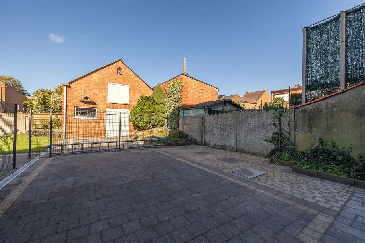 Bel-etage woning in centrum Zichem met 3 slpk en garage foto 9