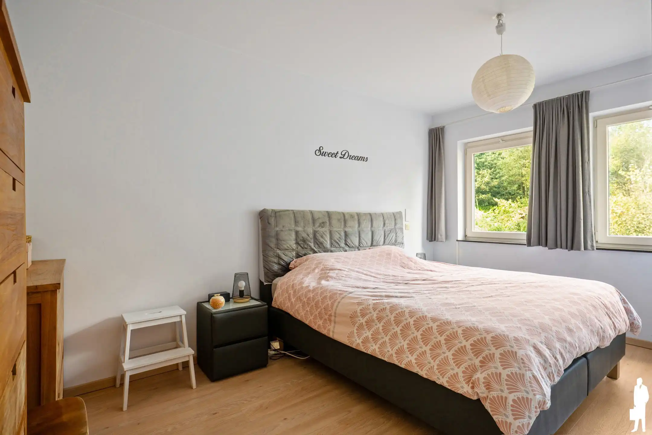 Ruime HOB met 4 slpk en prachtige tuin op toplocatie in Hove foto 16