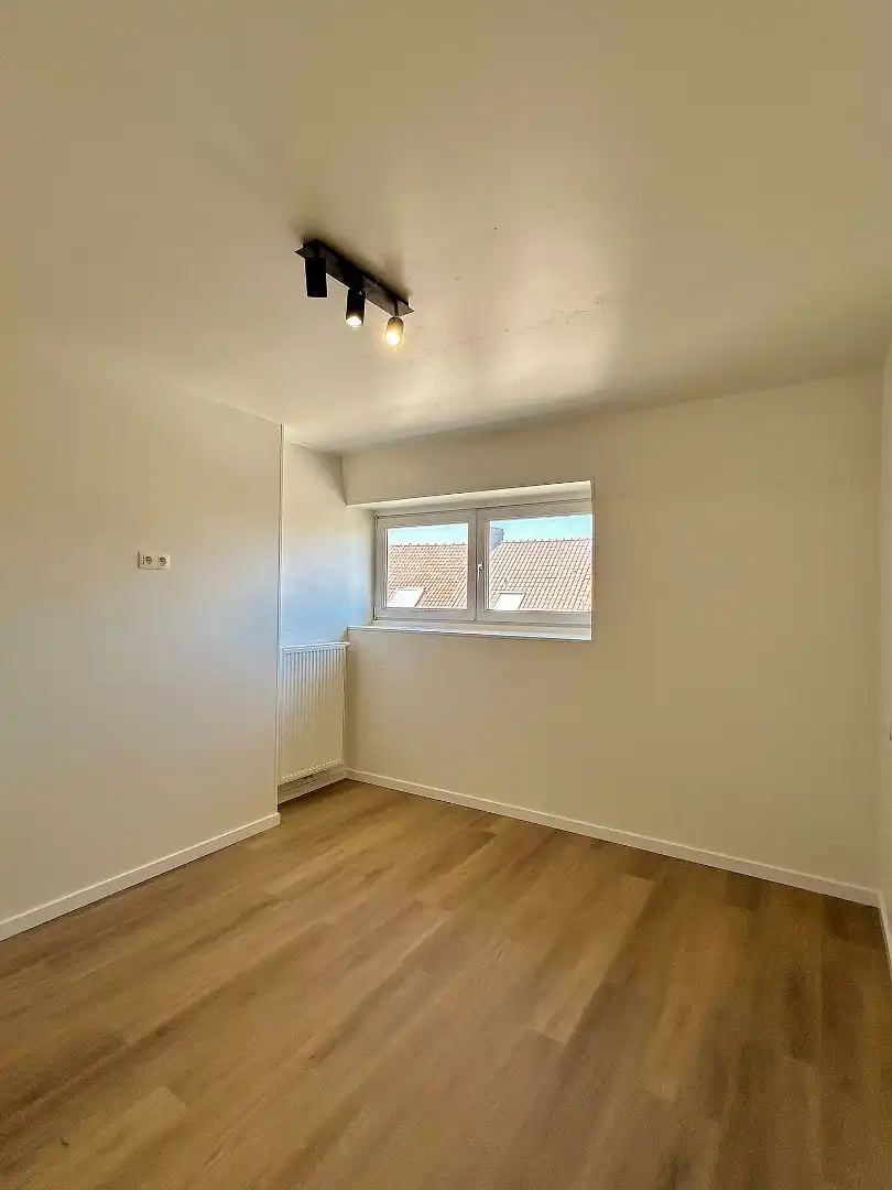 Volledig gerenoveerd duplex-appartement op wandelafstand van het centrum van Ieper foto 7