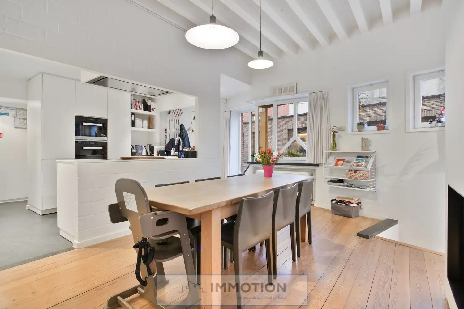 Unieke stadswoning met twee vergunde appartementen foto 4