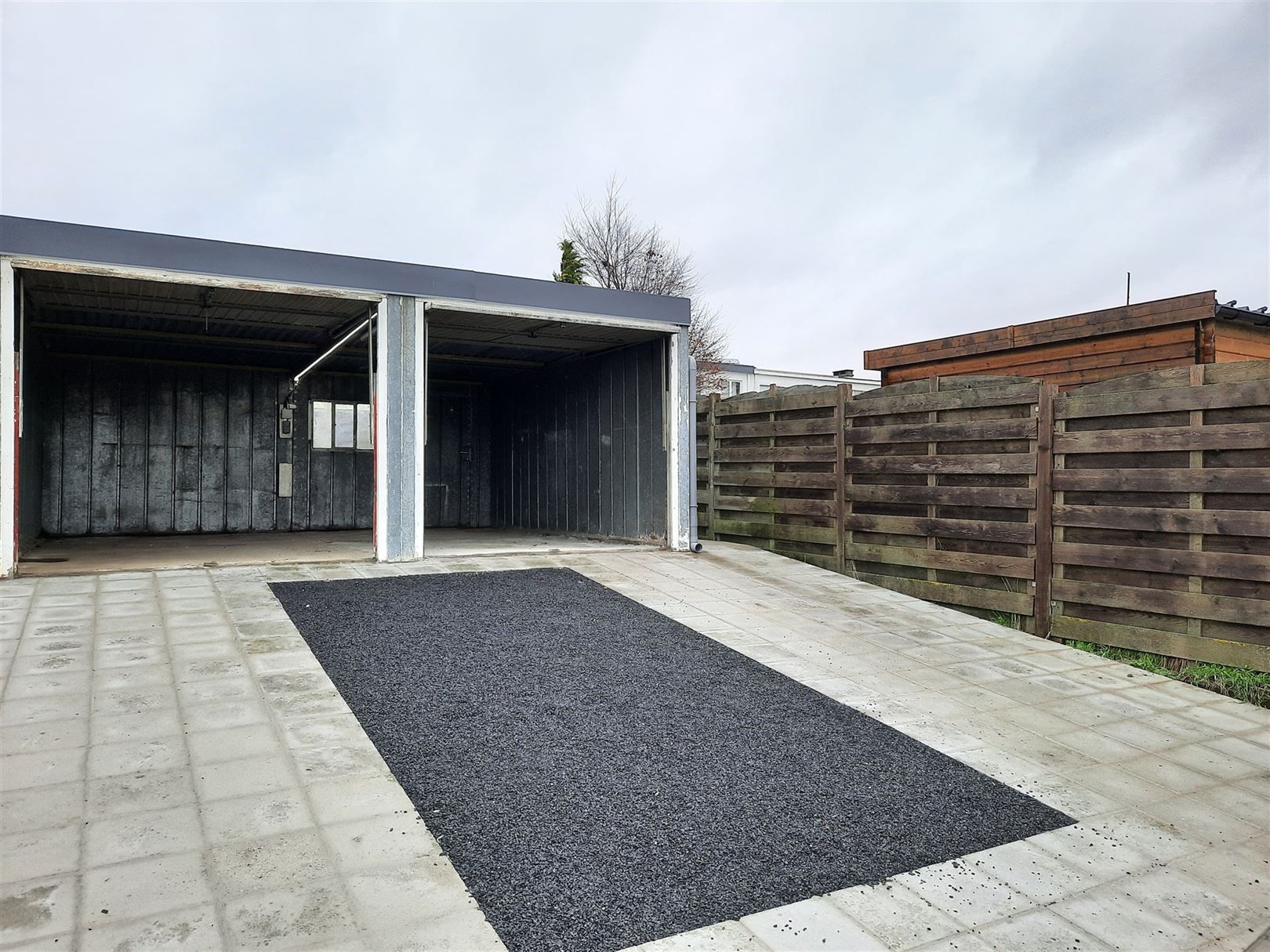 Woning met tuin en dubbele garage. foto 20